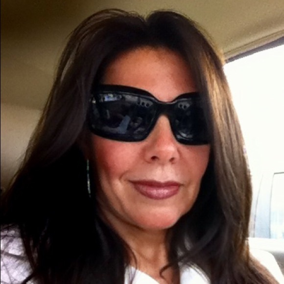 Meet your Posher, Bonnie - Picture 3 of 7